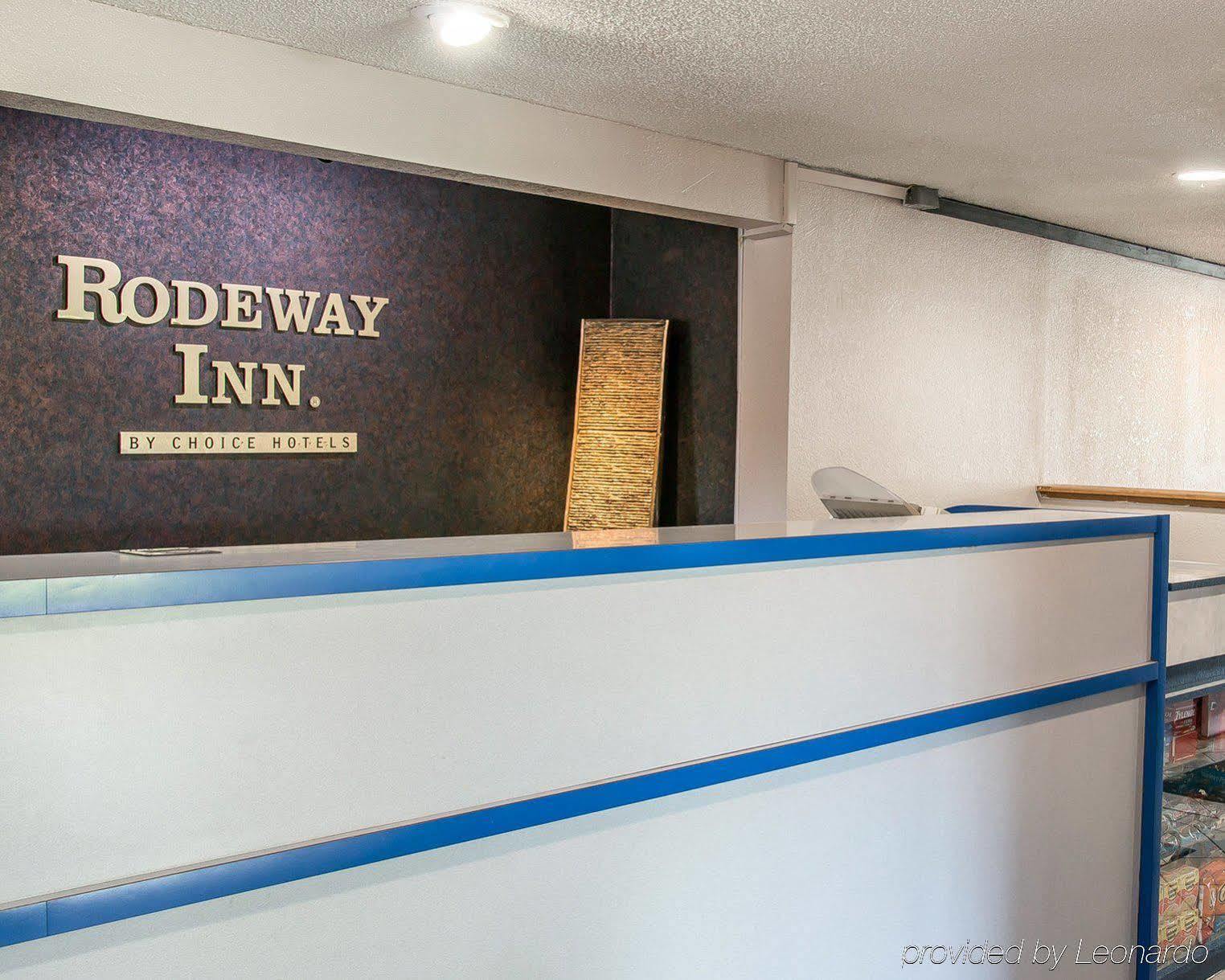Rodeway Inn Metro Airport Ромулус Экстерьер фото
